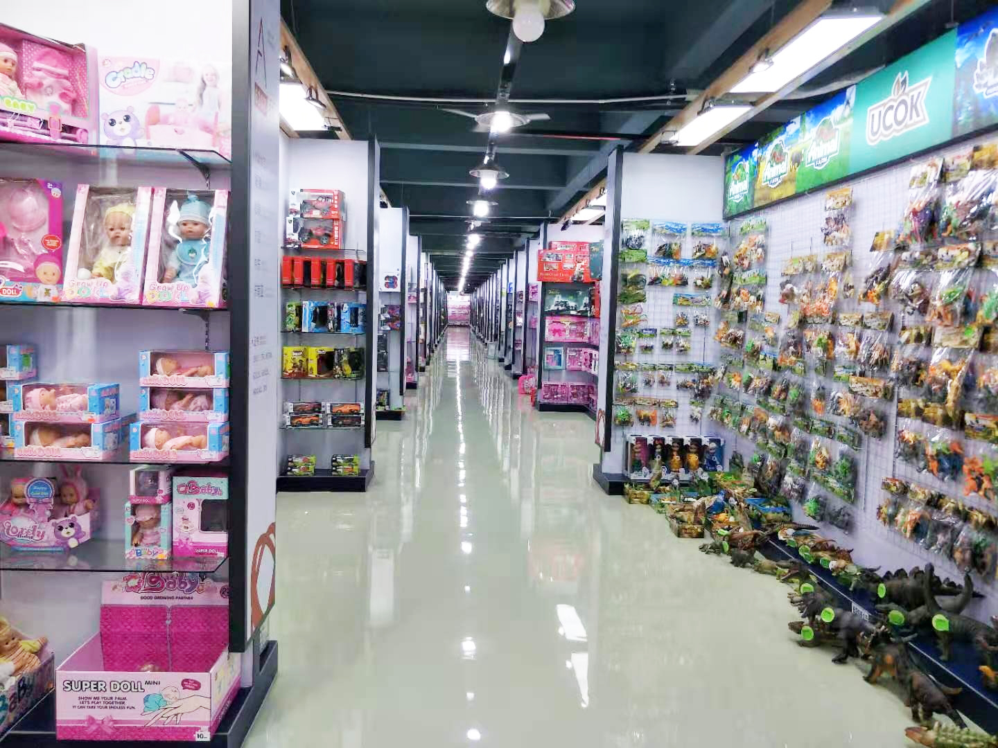 shantou toys Showrooms4