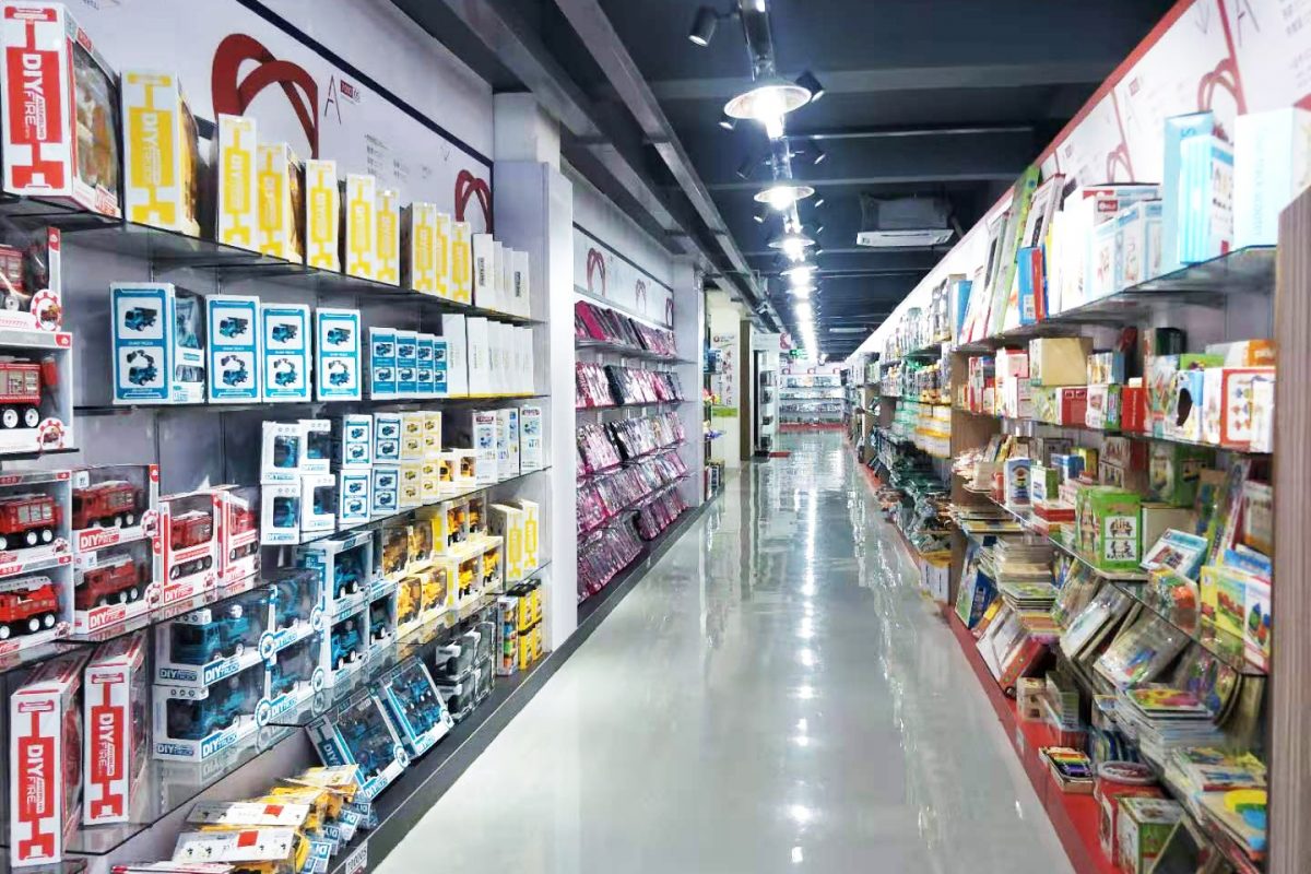 Shantou toys Showrooms3